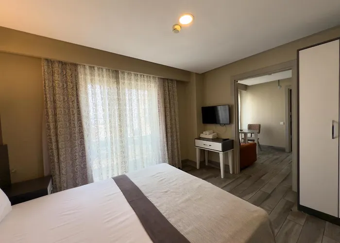 Bone Aparthotel 3*